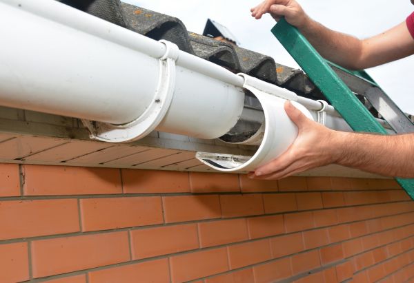 Cost of Gutter Seam Repair in Brighton