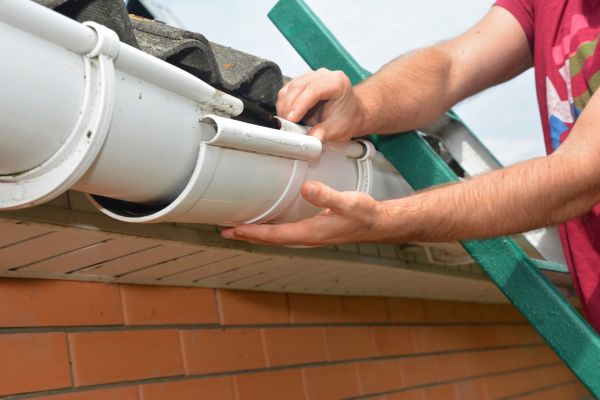 Cost of Large Gutter Repair in Brighton