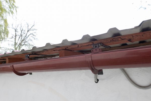 Cost of Round Gutters Installation in Brighton
