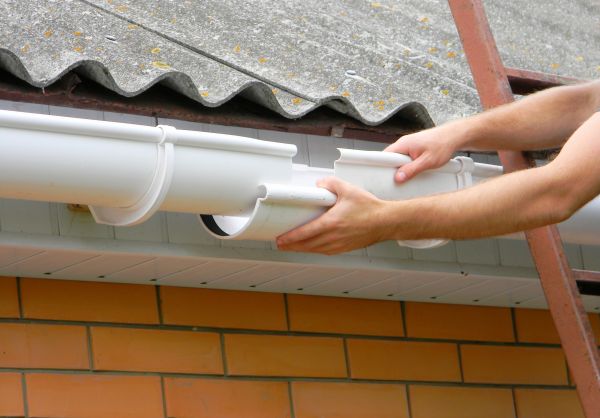 Cost of Gutter Hanging in Brighton